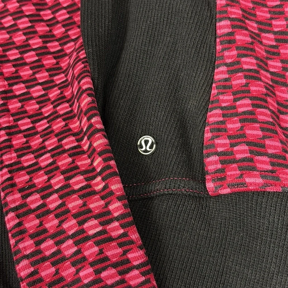 Lululemon Radiant Jacket -Deep Dive Berry / Black Rumble Size 6